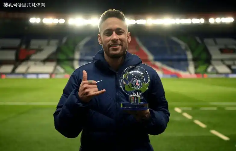 探讨足球世 探讨足球世