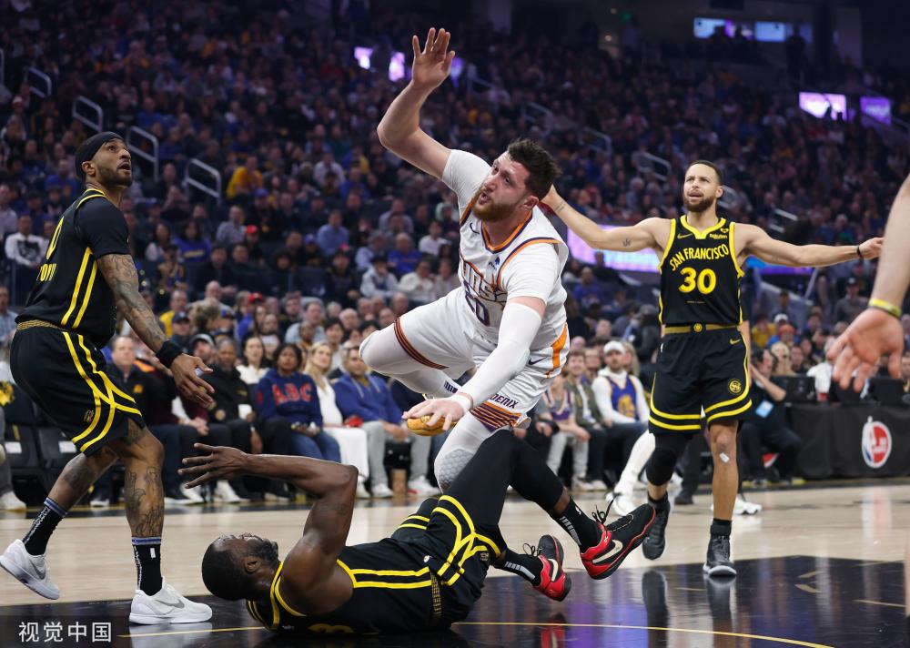 在某大型科 在某大型科